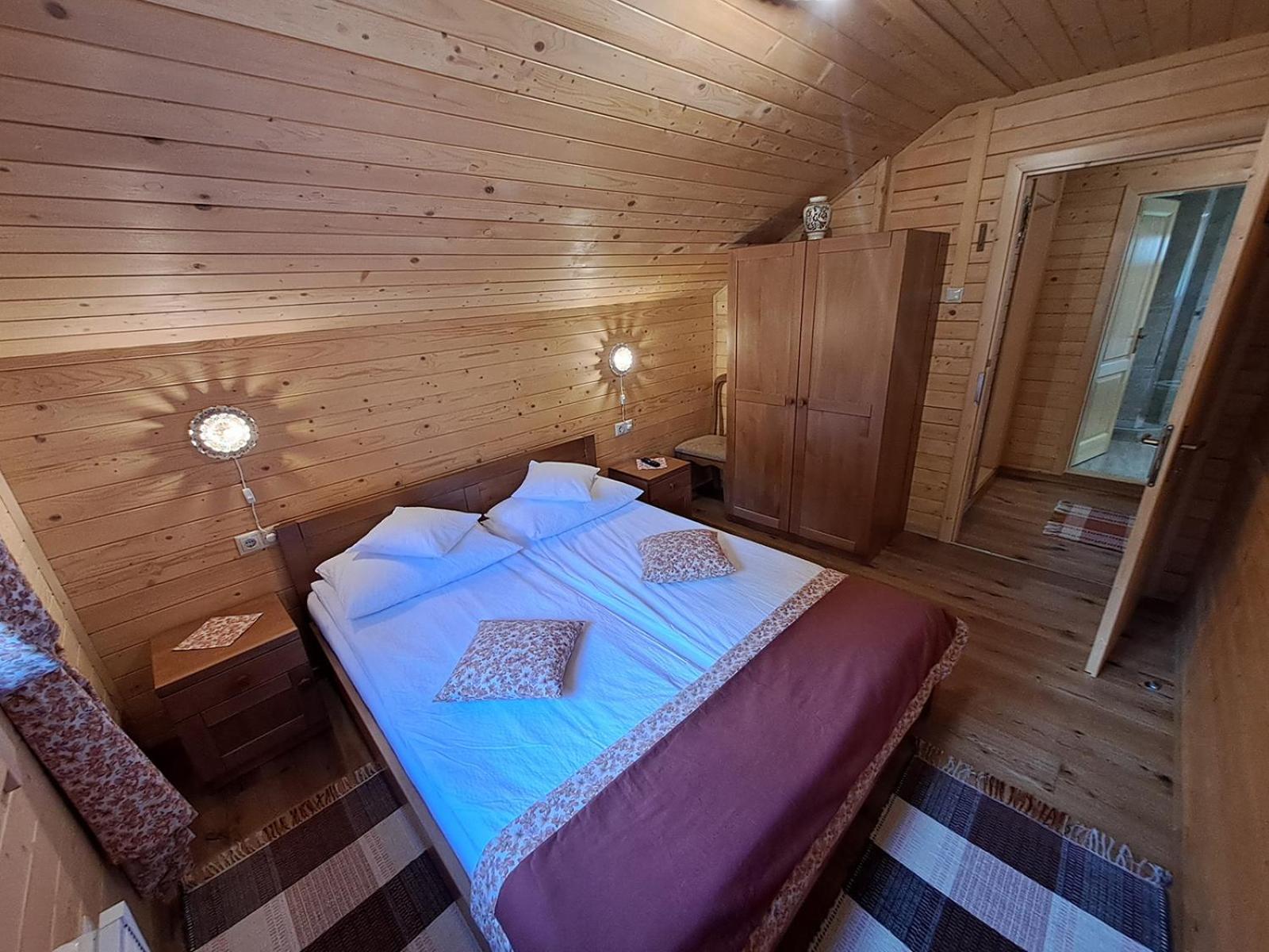 Nagy Lak Villa Sub Cetate Bagian luar foto