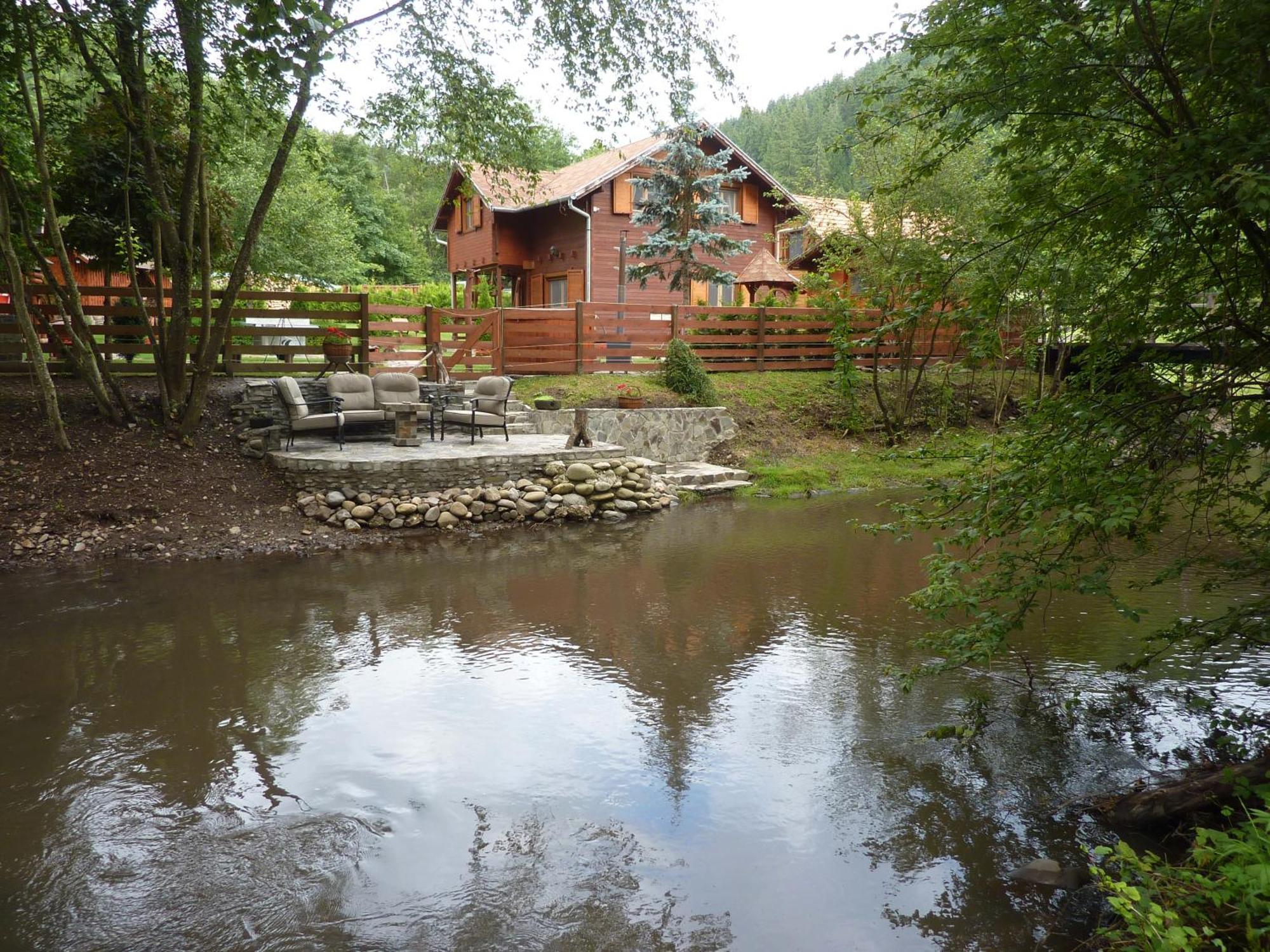 Nagy Lak Villa Sub Cetate Bagian luar foto